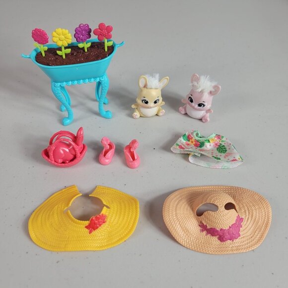 Enchantimals Fluffy Bunny & Bree Bunny Dolls Pet Bunny Garden Magic Replacement - Picture 6 of 11